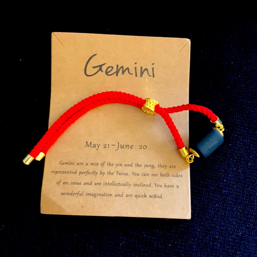 NWT Zodiac sign Gemini bracelet